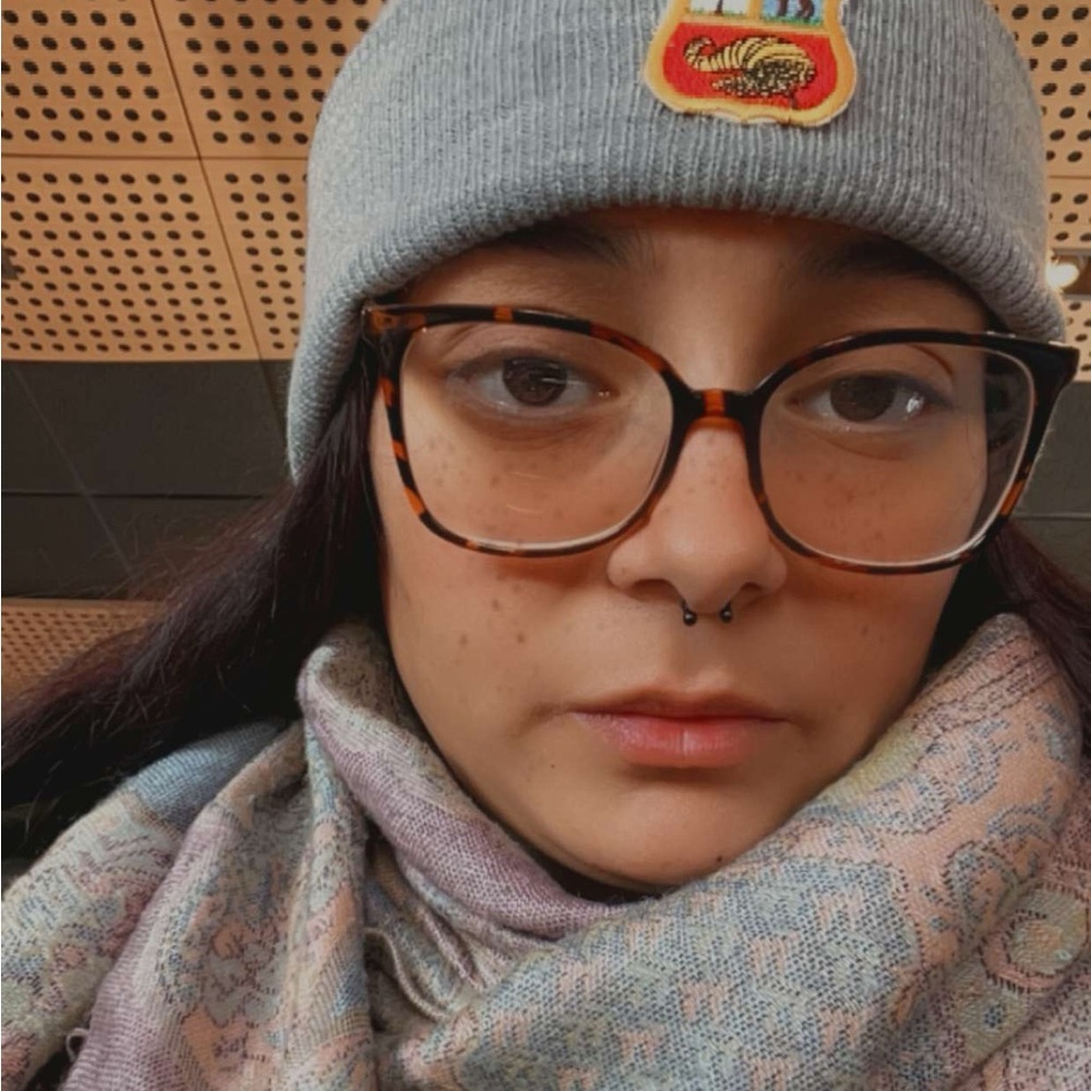 Meet your Posher, Luna